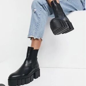 Platform boots